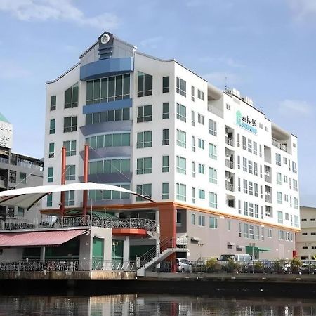 Plaza Sutera Biru Hotel Kuala Belait Exterior photo