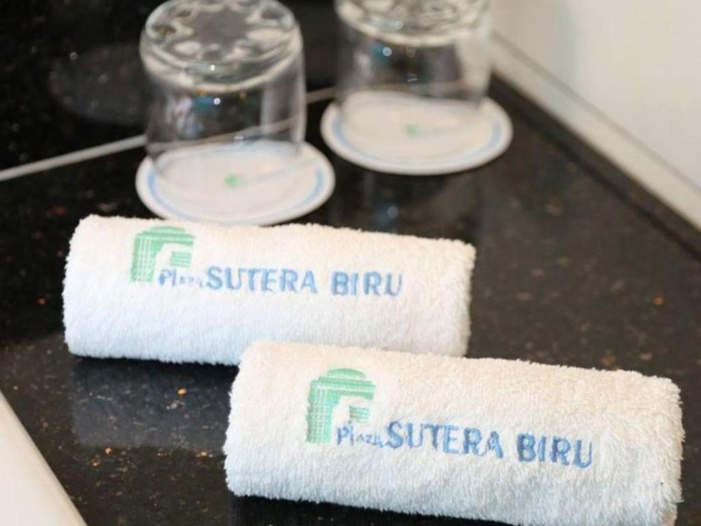 Plaza Sutera Biru Hotel Kuala Belait Exterior photo